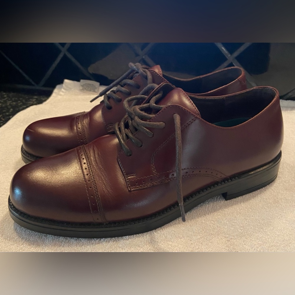 Nunn Bush Men’s Brown Cap Toe Genuine Leather Shoes US Size 11M